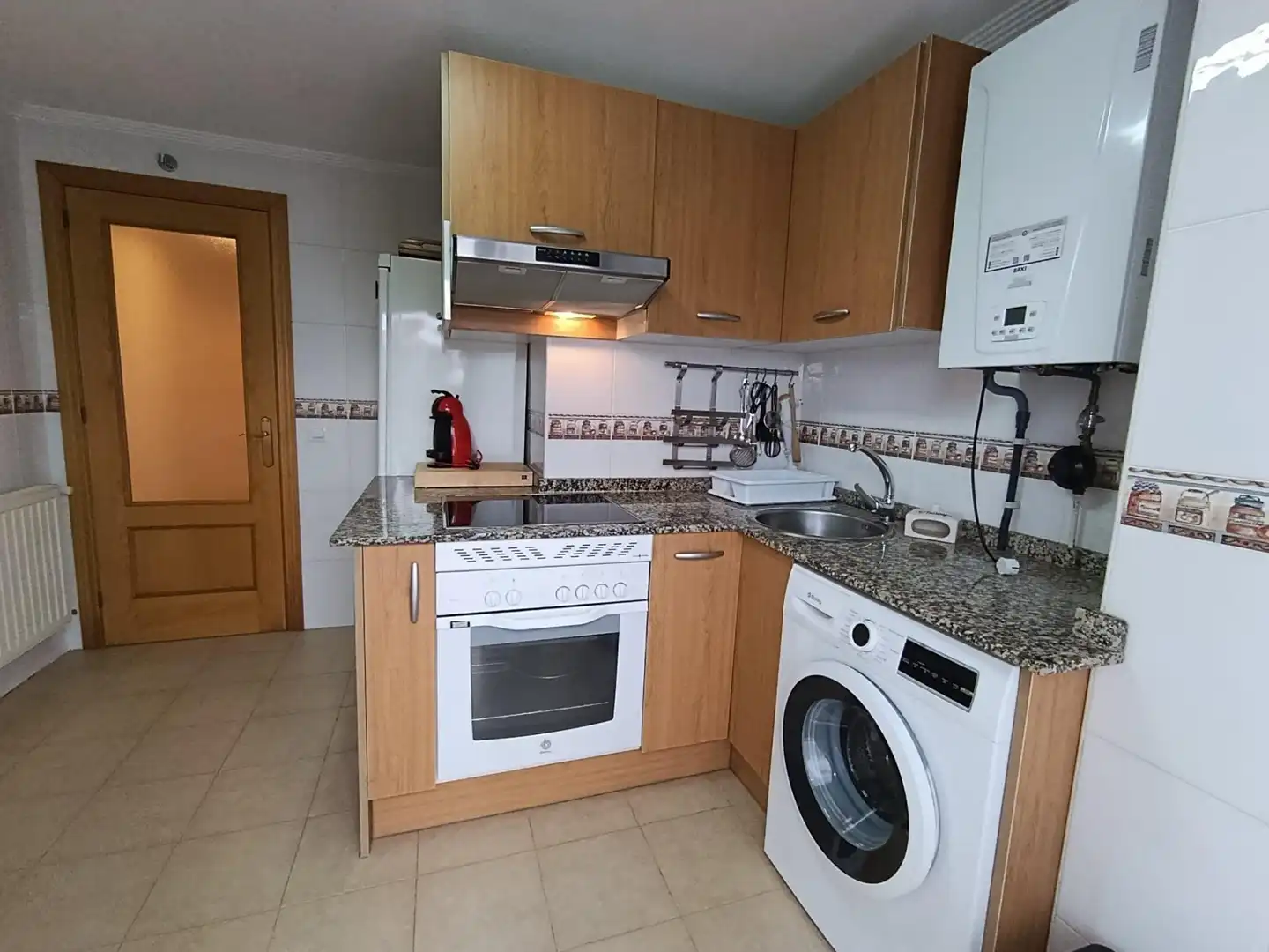 Cocina de Piso en venta en Ribadedeva con Calefacción, Trastero y Amueblado
