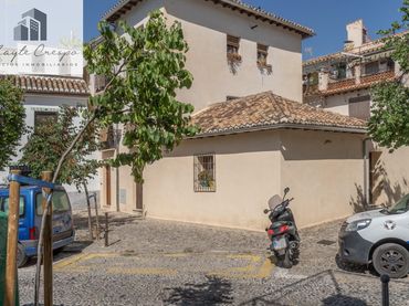 Casa amb balcó en venda a Plaza PLACETA DE ABAD