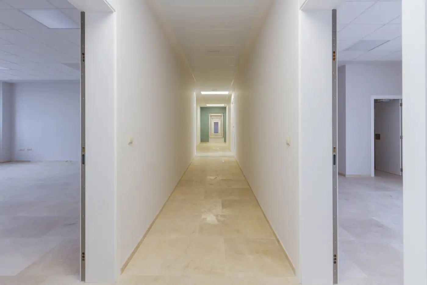Ufficio con ascensore in affitto a Avenida Avenida de la Medicina, imagen 12