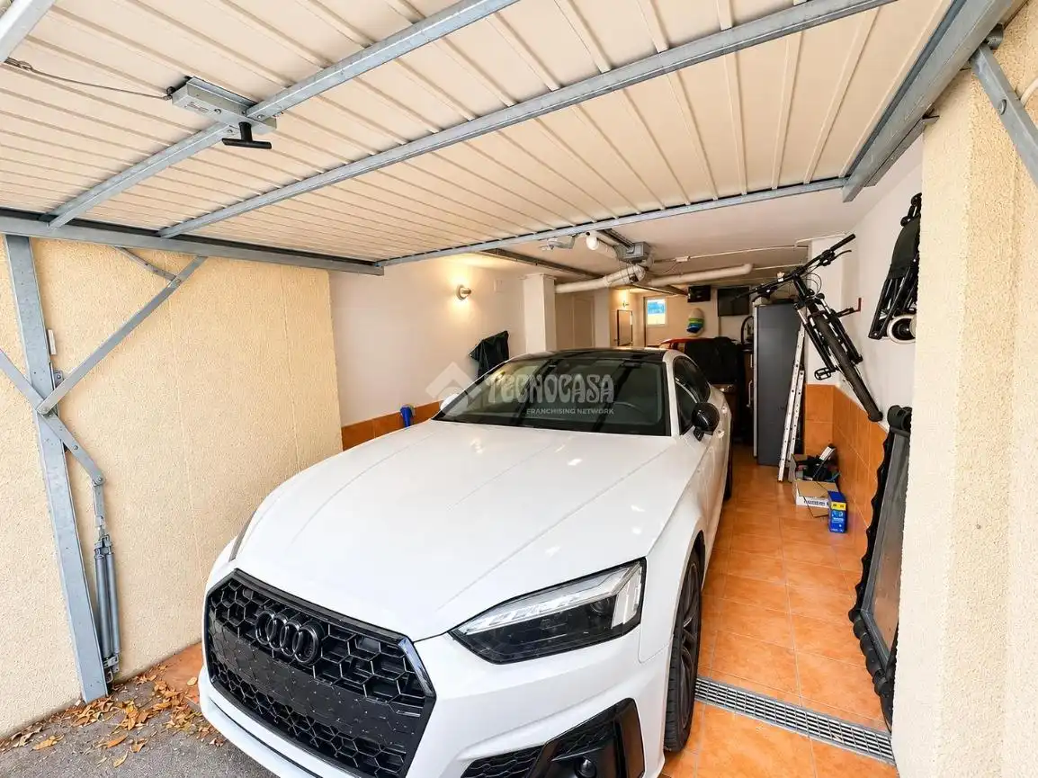 Parking de Piso en venta en Alcalá de Henares con Aire acondicionado, Calefacción y Terraza