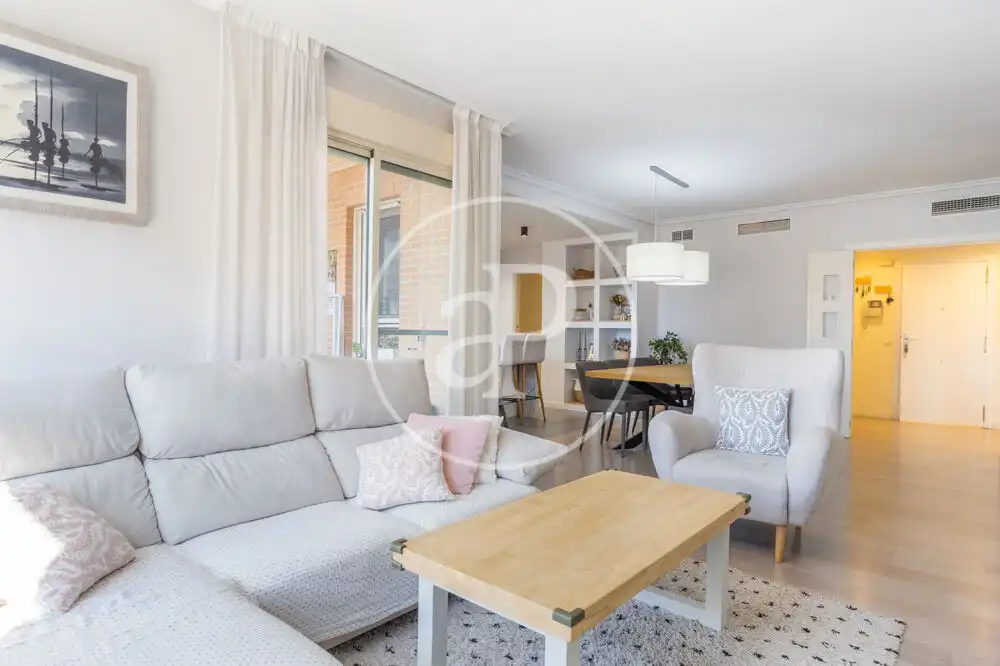 Living room of Flat for sale in Valencia  with Air Conditioner, Heating and Private garden