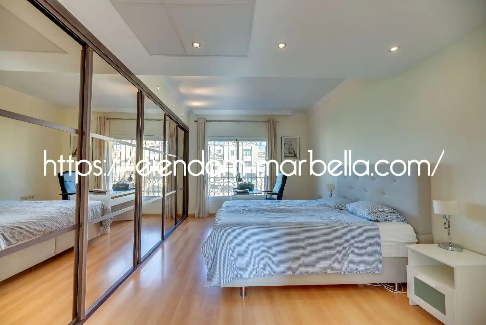 Habitación de Apartamento en venta en Marbella con Aire acondicionado, Calefacción y Terraza