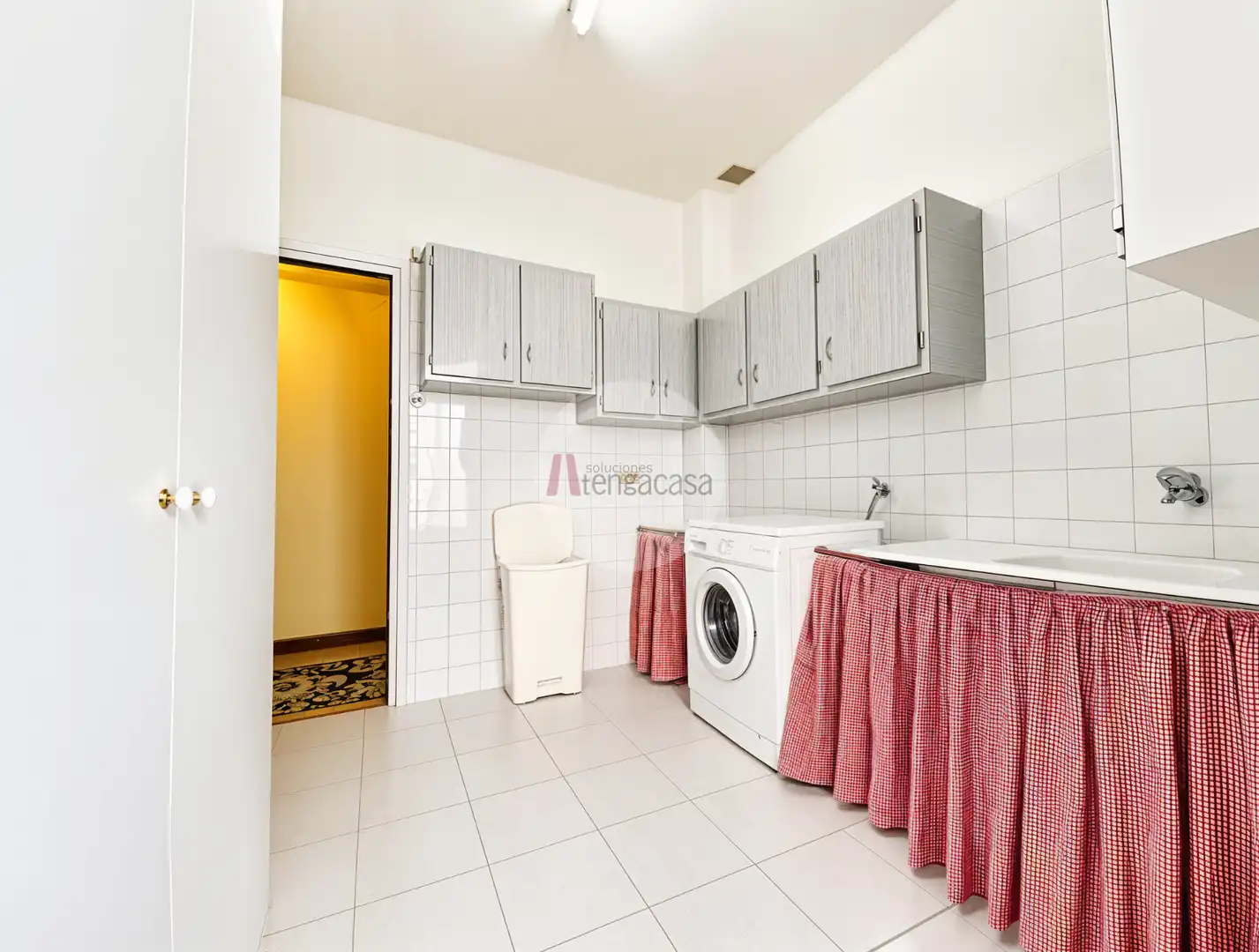 Flat for sale in Calle Vargas, Cuatro Caminos