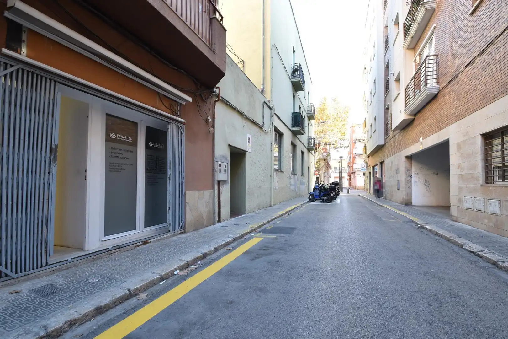 Locale commerciale in vendita a Carrer Anselm Clave 4-10