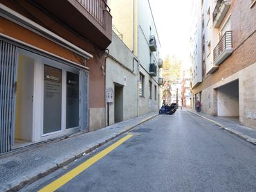 Gewerbefläche zum Verkauf in Carrer Anselm Clave 4-10