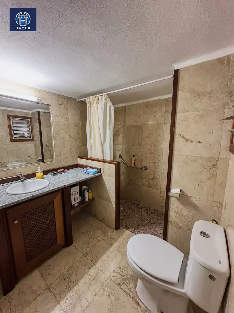 Baño de Casa adosada en venta en Porreres con Calefacción, Jardín privado y Terraza
