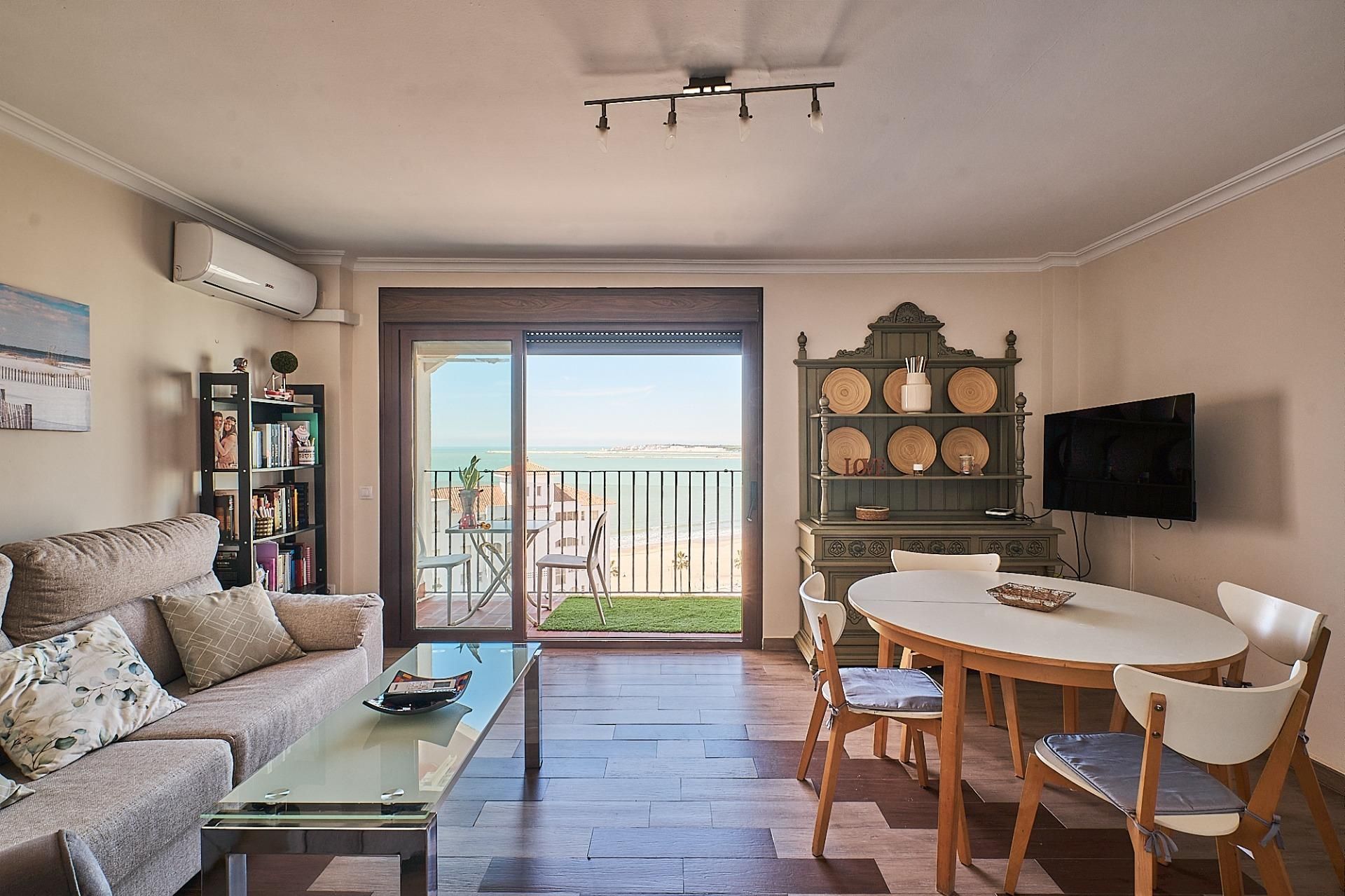 Living room of Flat for sale in El Puerto de Santa María  with Air Conditioner, Private garden and Terrace