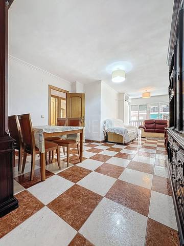 Piso en Venta en Calle POETA ZORRILLA en Cervantes