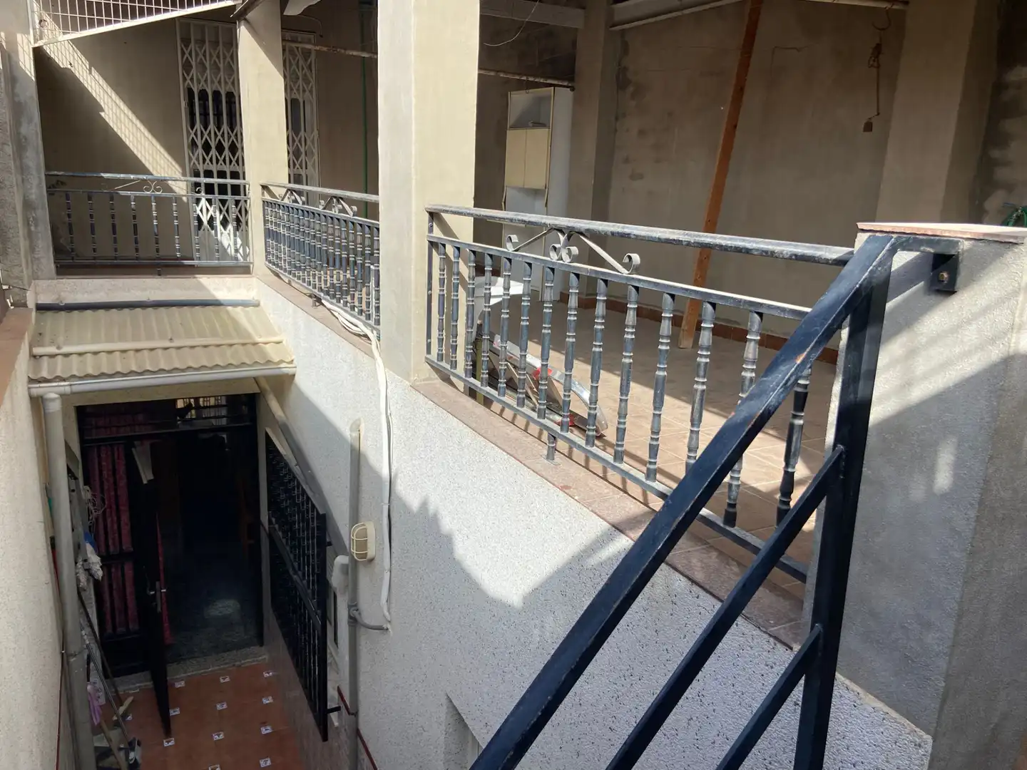 Terrasse von Einfamilien-Reihenhaus zum Verkauf in Alcantarilla mit Klimaanlage, Terrasse und Möbliert