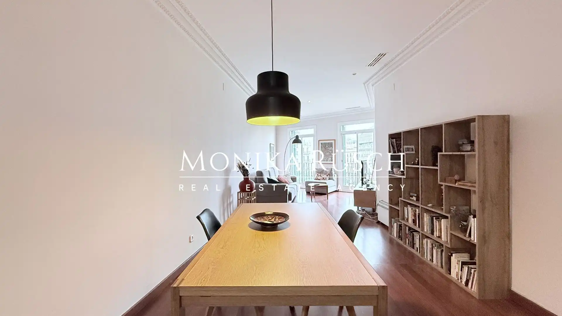 Exterior view of Flat for sale in Barcelona  with Air Conditioner and Heating