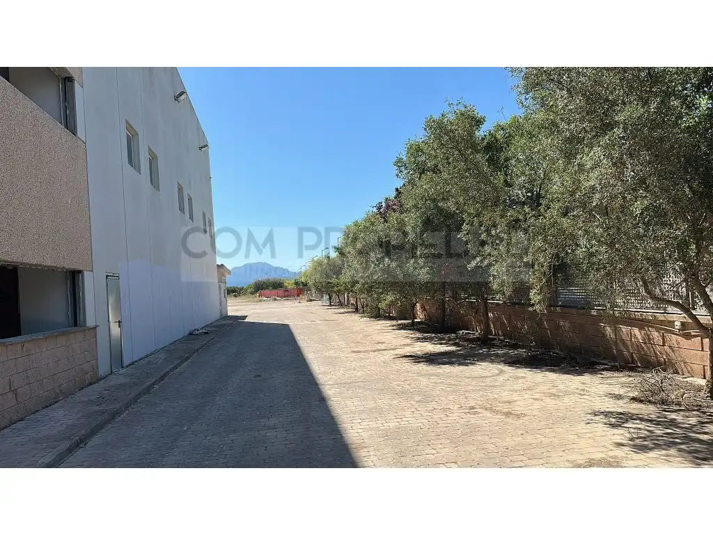 Exterior view of Industrial buildings for rent in Bunyola