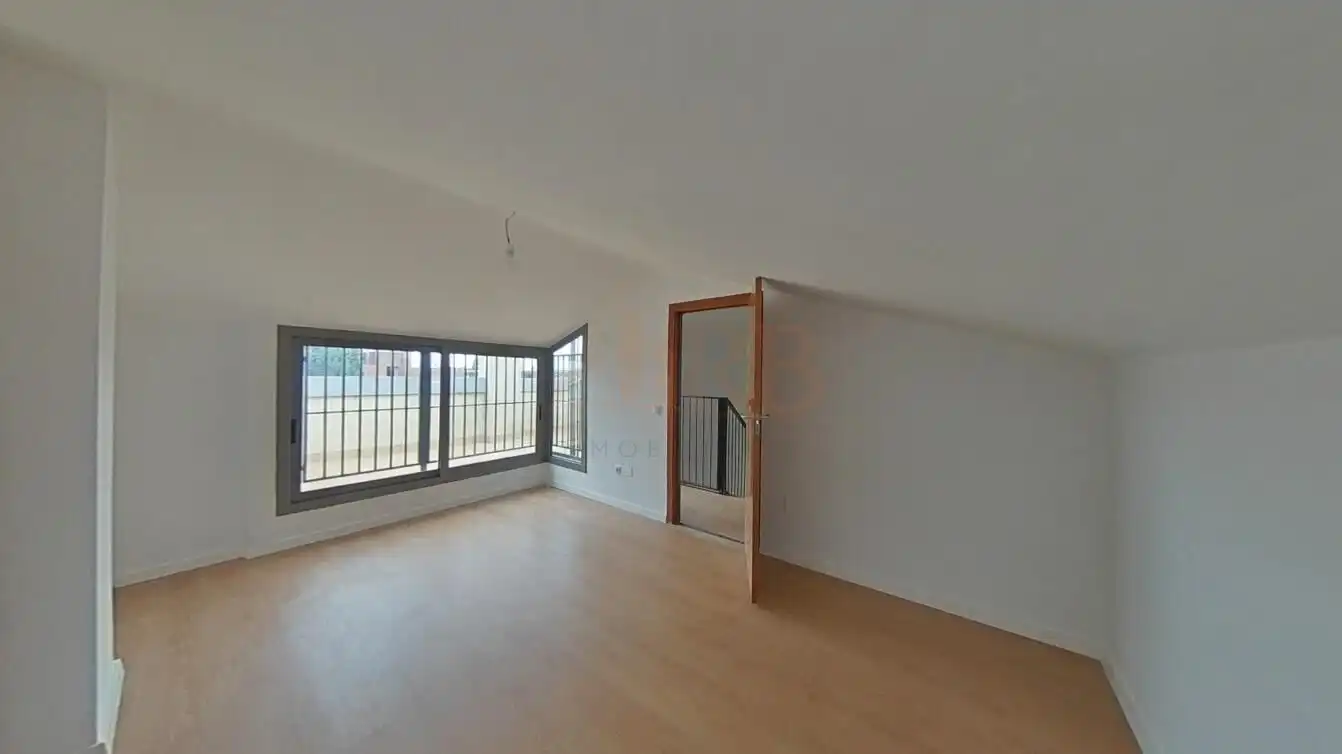 Piso en venta en Castelldefels con Piscina comunitaria