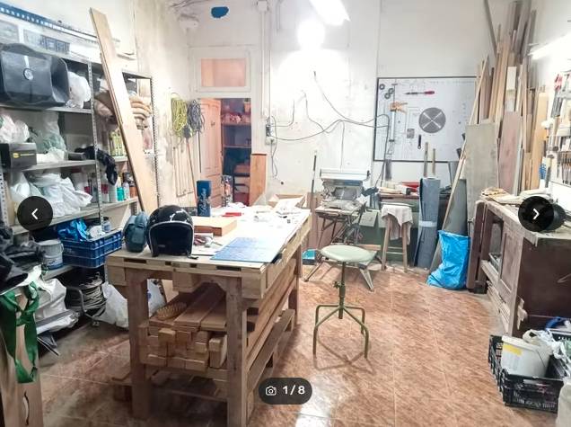 Local comercial en Venta en Carrer de Godofred Ros, 42 en Mont-Olivet