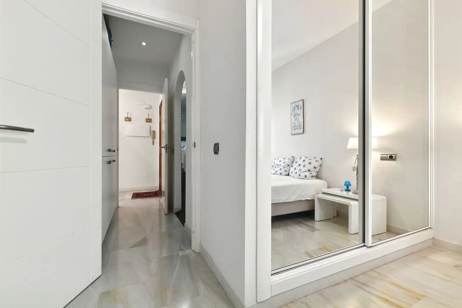 Flat for sale in Estepona  with Air Conditioner, Terrace and Community pool