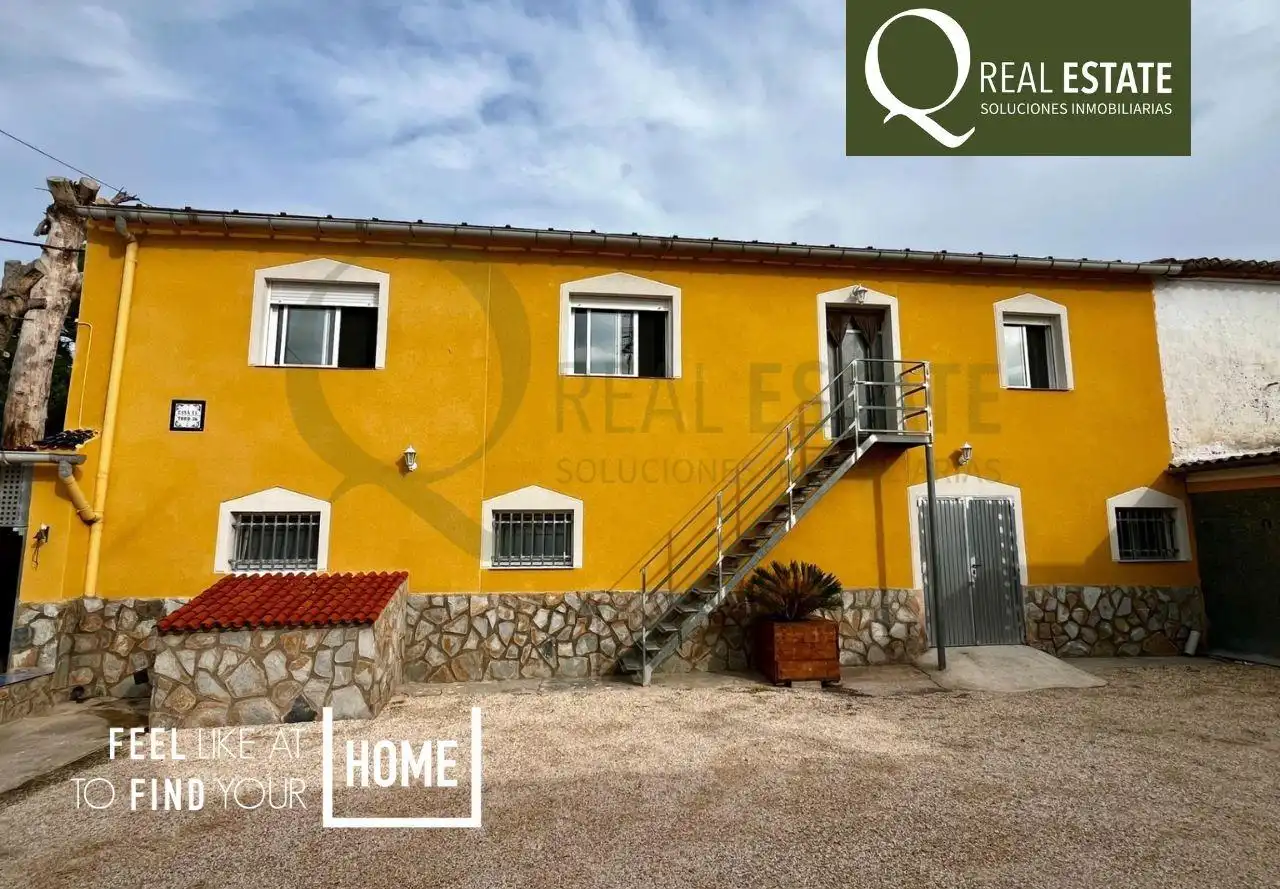 Exterior view of Houses for sale in Villena  with Heating, Private garden and Terrace