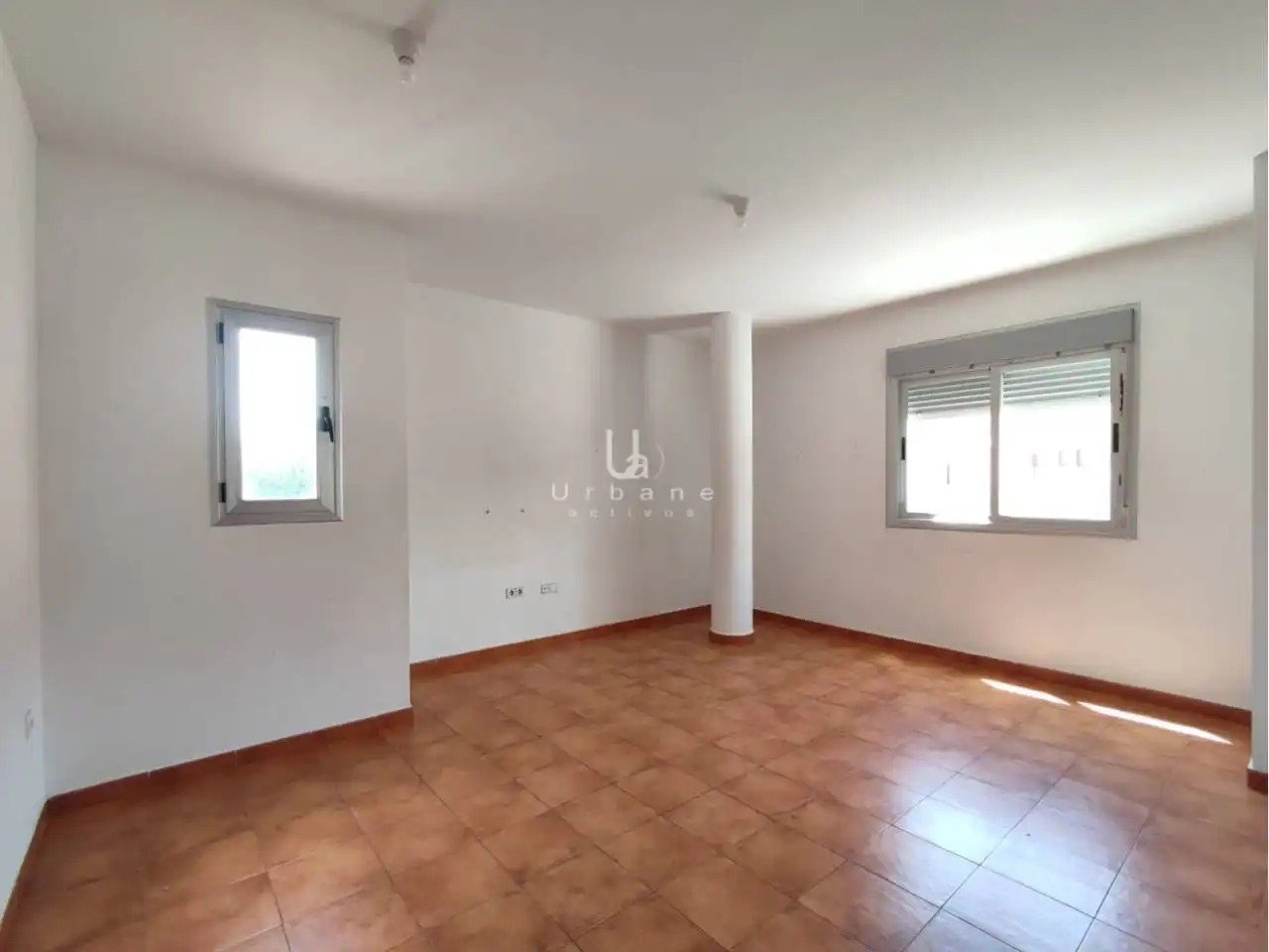Flat with lift for sale in Calle Polo de Medina, imagen 6