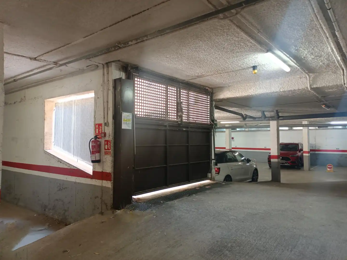 Einzelparkplatz zum Verkauf in Carrer GRAN VIA DE TOMAS BALVEY 28, imagen 5