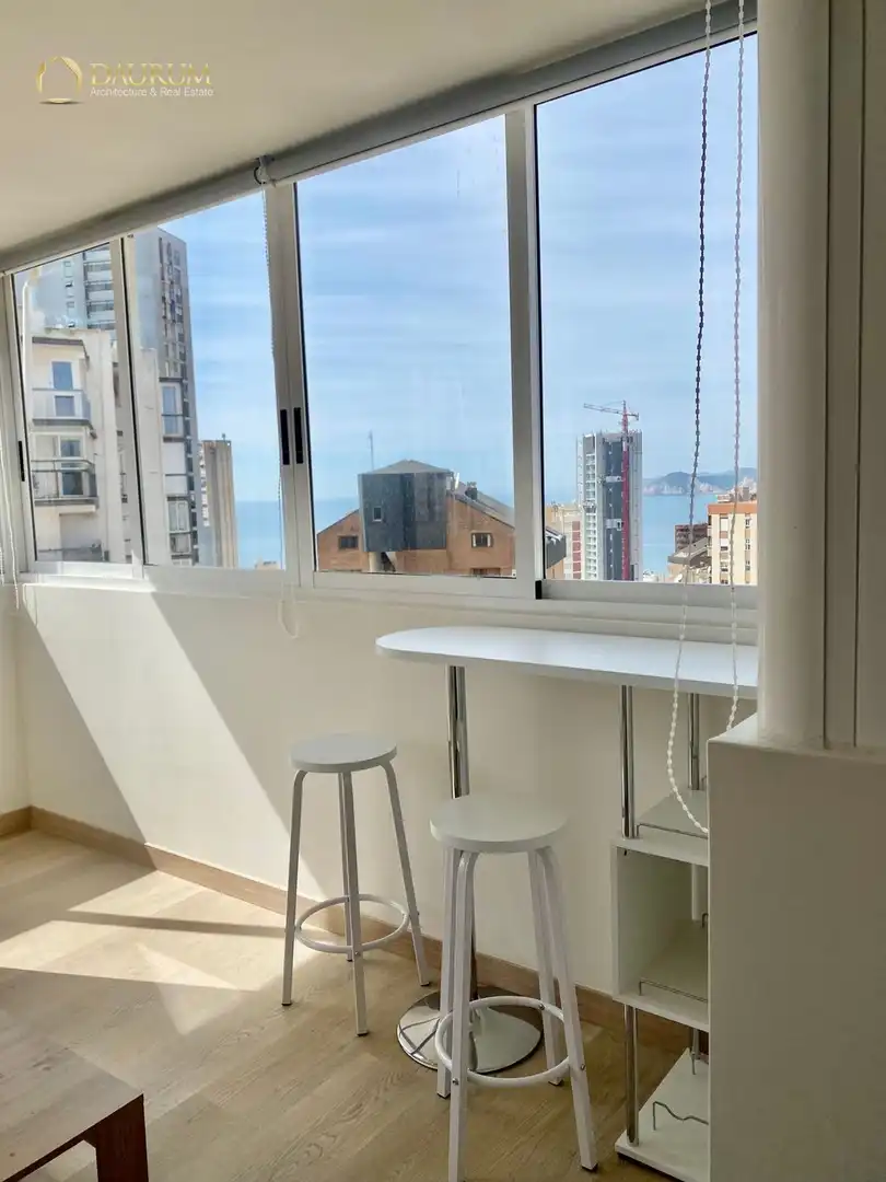 Appartamento con piscina in vendita a CALLE DE VIENA, 1, imagen 11