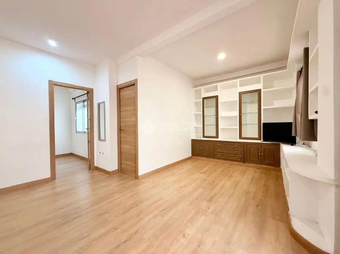Living room of Flat for sale in Sevilla