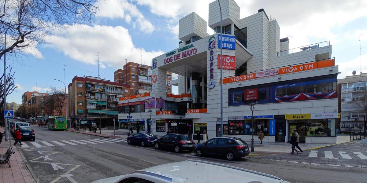 Vista exterior de Local en venta en Móstoles