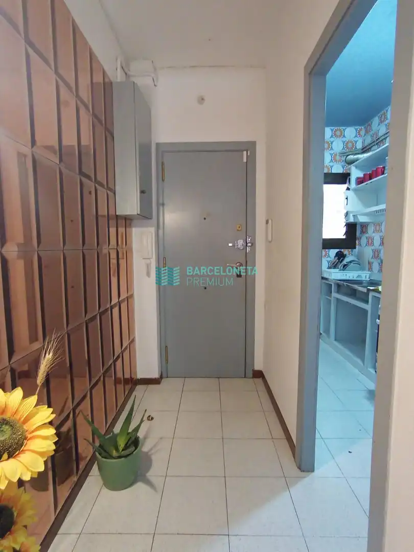 Piso en venta en Barcelona con Calefacción, Terraza y Alarma