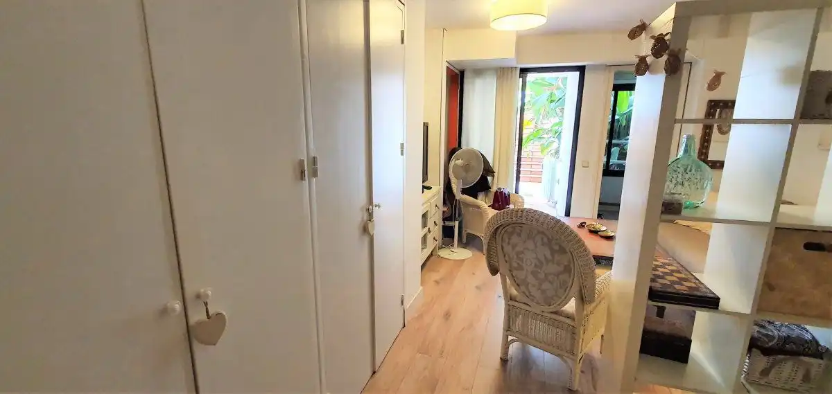 Habitación de Apartamento en venta en Sotogrande con Aire acondicionado, Calefacción y Terraza