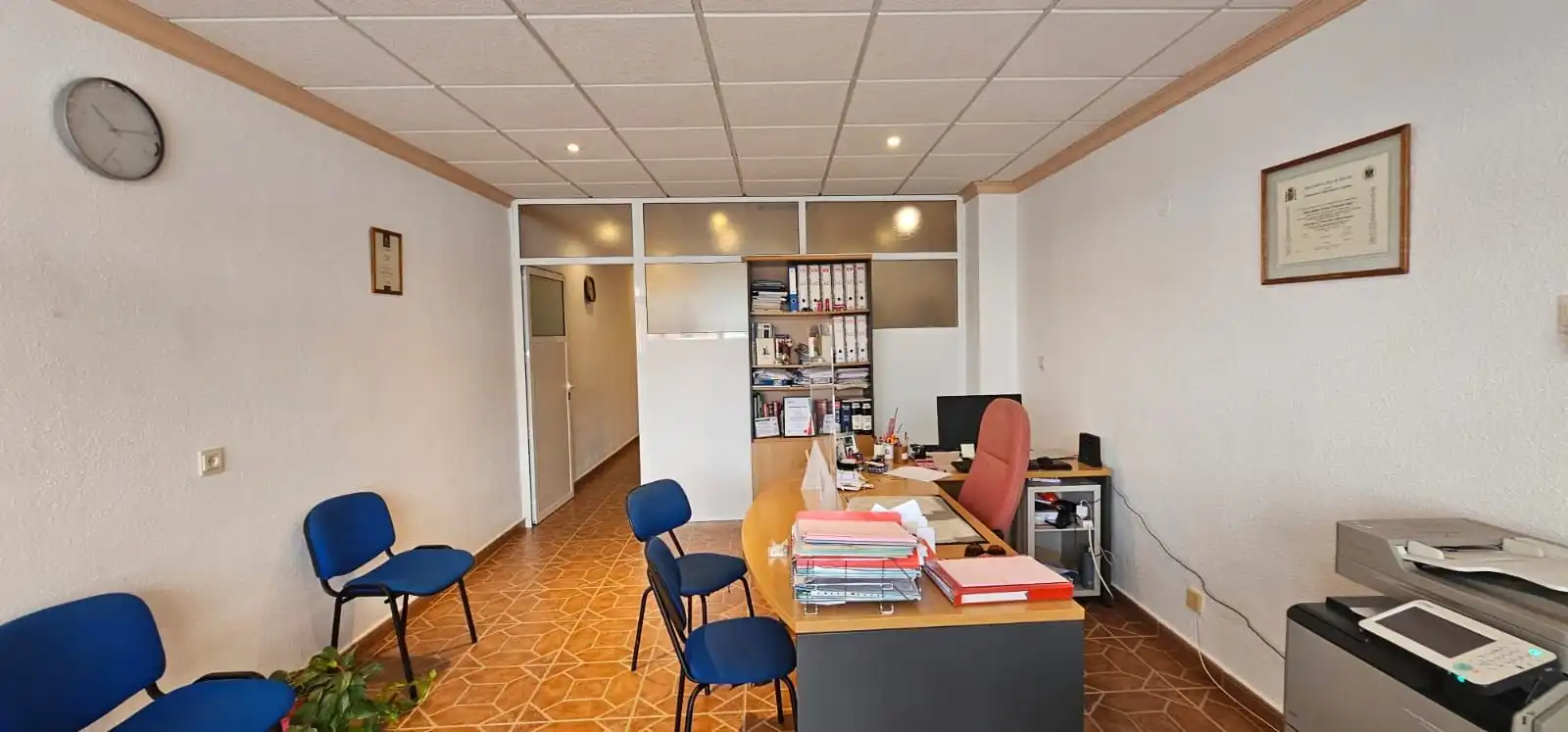 Local comercial en venda a AGUILAS 8