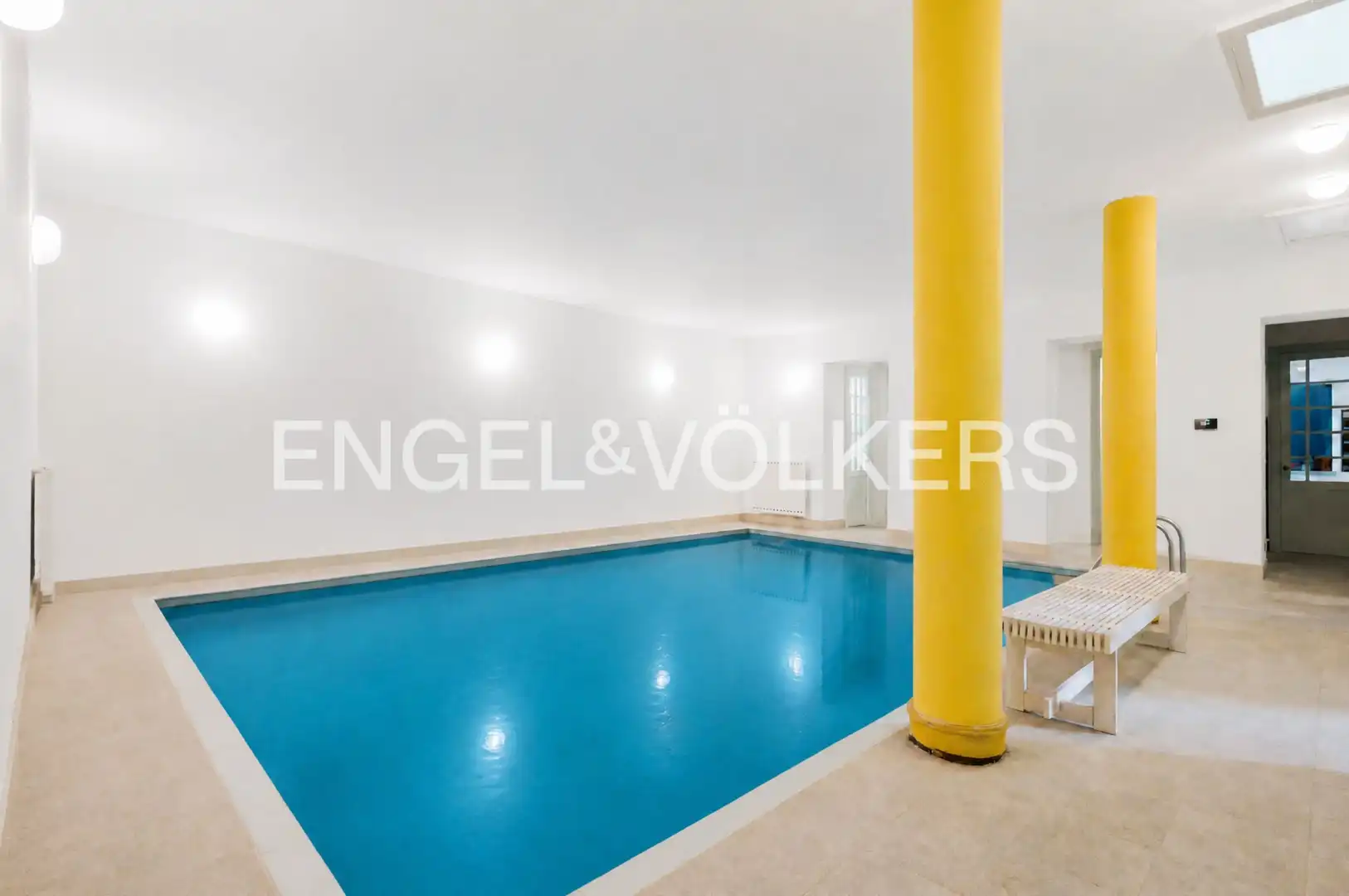 Swimming pool of Houses for sale in Andoain  with Air Conditioner, Heating and Private garden