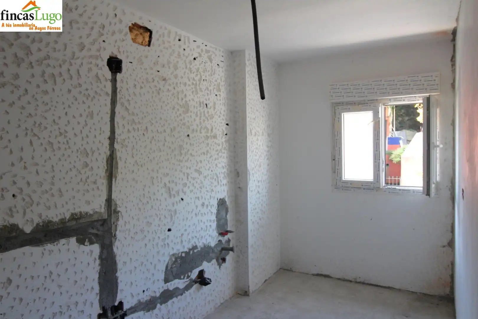 Dormitori de Casa o xalet en venda en Lugo amb Calefacció