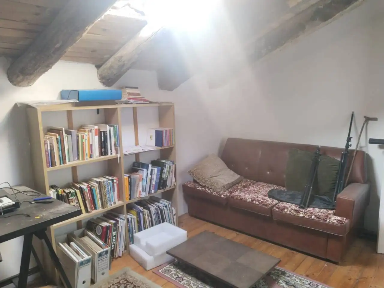 Sala de estar de Casa adosada en venta en Susinos del Páramo con Calefacción, Terraza y Amueblado