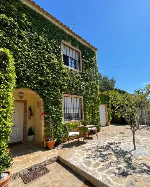Xalet amb piscina en venda a Avinguda Beniferri