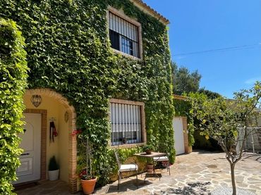 Villa avec piscine à vendre à Avinguda Beniferri