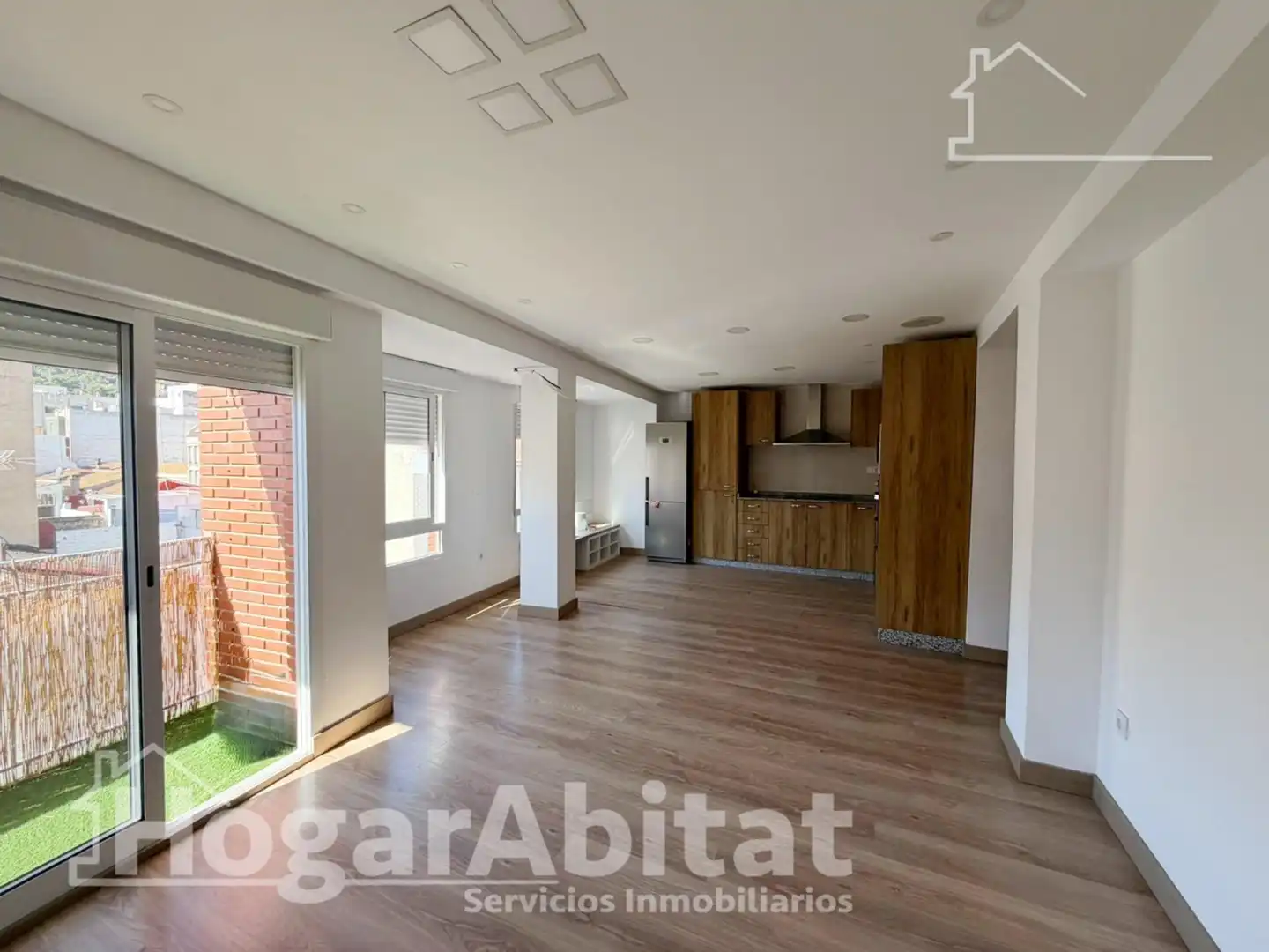 Flat with terrace for sale in Calle COMPOS. MATILDE SALVADOR, imagen 2