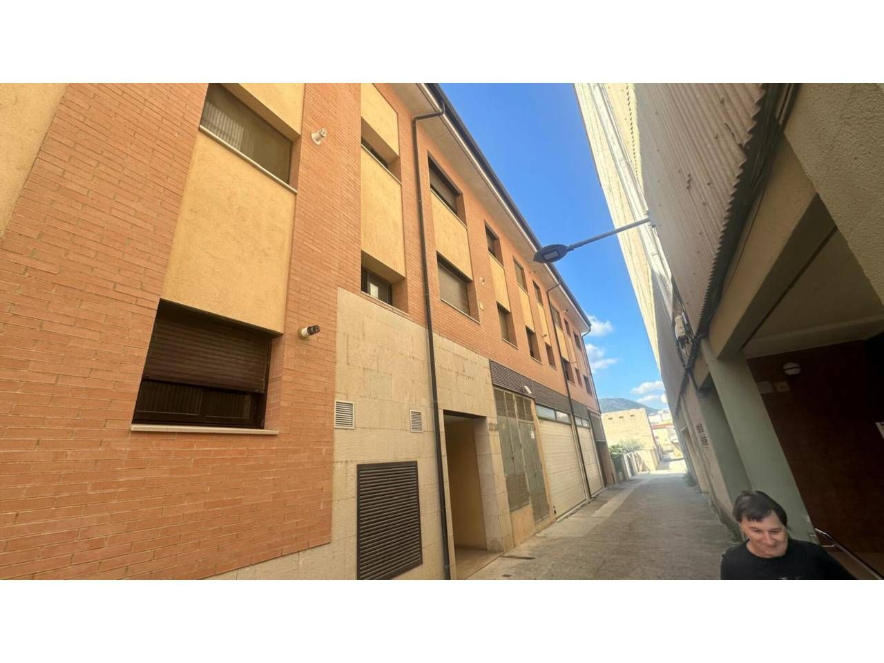 Vista exterior de Pis en venda en Anglès amb Calefacció