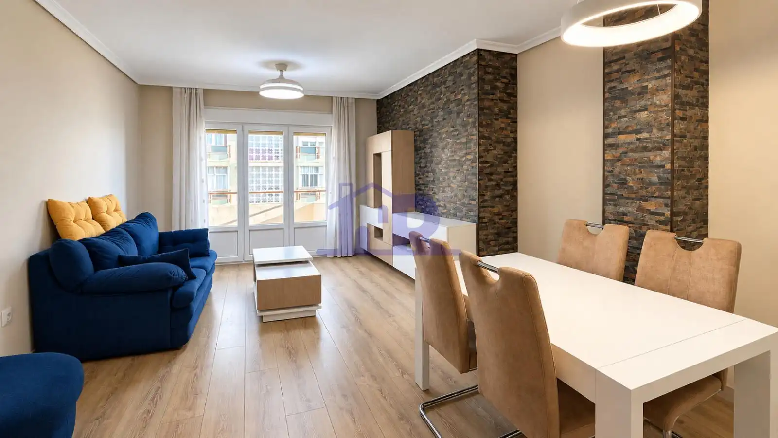 Appartement avec ascenseur à louer à Serpol