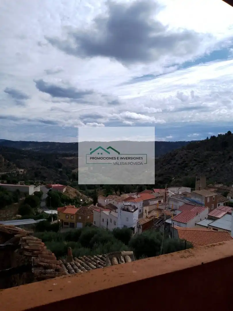 Vista exterior de Casa o xalet en venda en Enguídanos amb Moblat