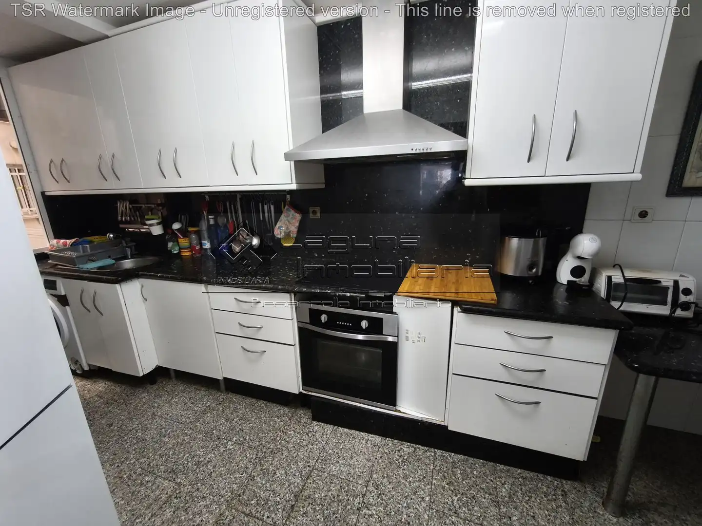 Cocina de Piso en venta en Cádiz con Aire acondicionado, Terraza y Piscina comunitaria