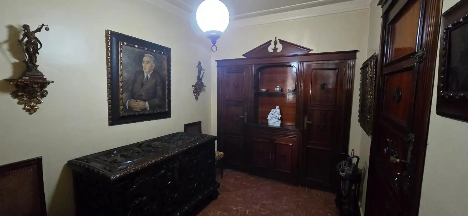 Flat for sale in Sevilla  with Air Conditioner, Terrace and Storage room