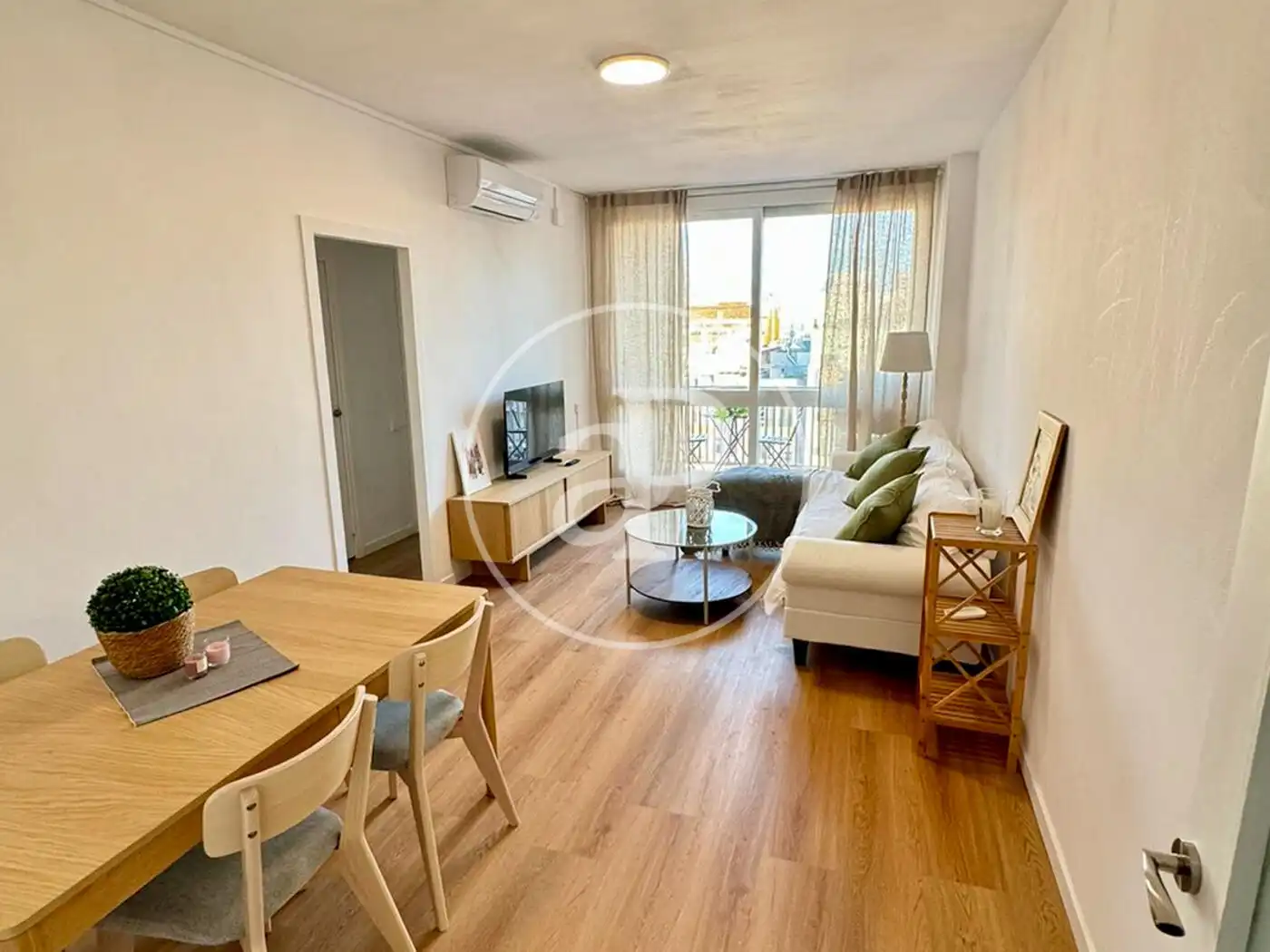Living room of Flat for rent in Barcelona  with Air Conditioner, Heating and Furnished