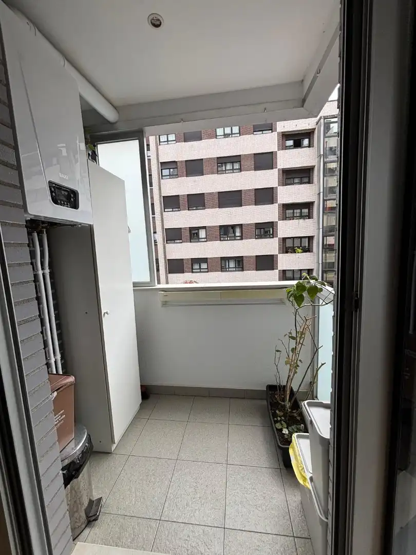 Terraza de Piso en venta en Oviedo  con Calefacción, Parquet y Trastero