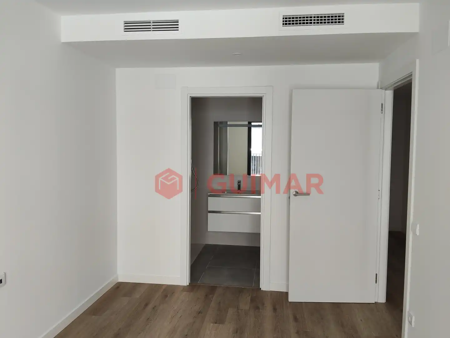 Piso en venta en AV. BARCELONA, Centre