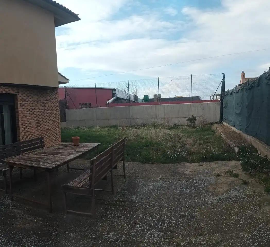 Casa adosada en venta en Paracuellos de Jiloca con Calefacción, Jardín privado y Terraza