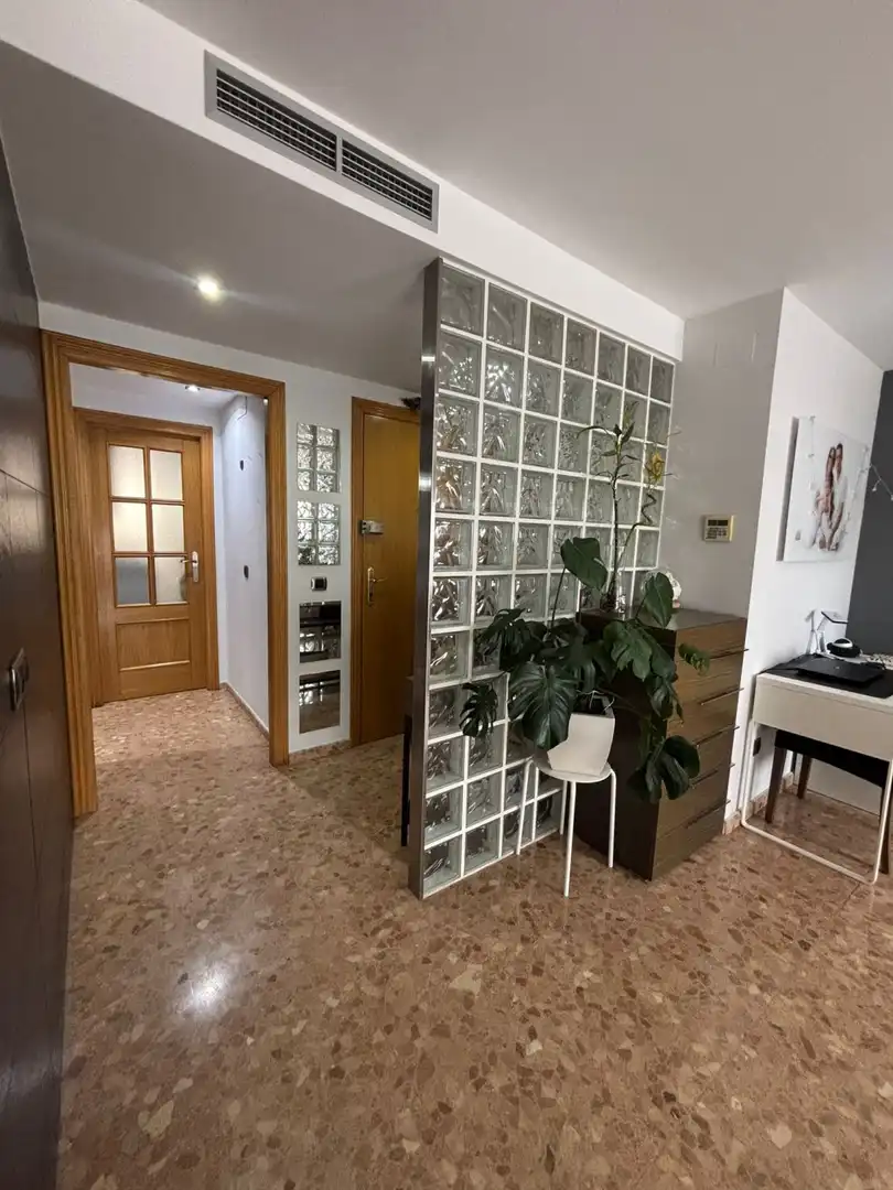 Wohnung zum Verkauf in Burriana / Borriana mit Klimaanlage, Heizung und Terrasse