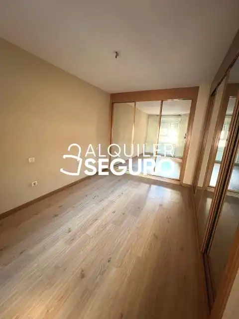 Bedroom of Flat for rent in Leganés  with Air Conditioner and Heating