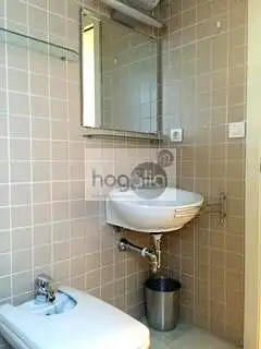 Bathroom of Flat for rent in Sevilla  with Air Conditioner, Terrace and Furnished