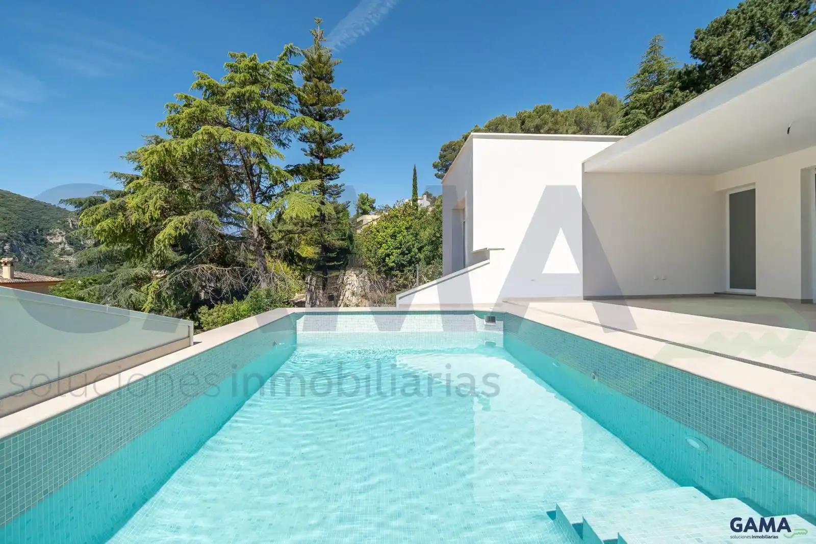Casa amb piscina en venda a Barx