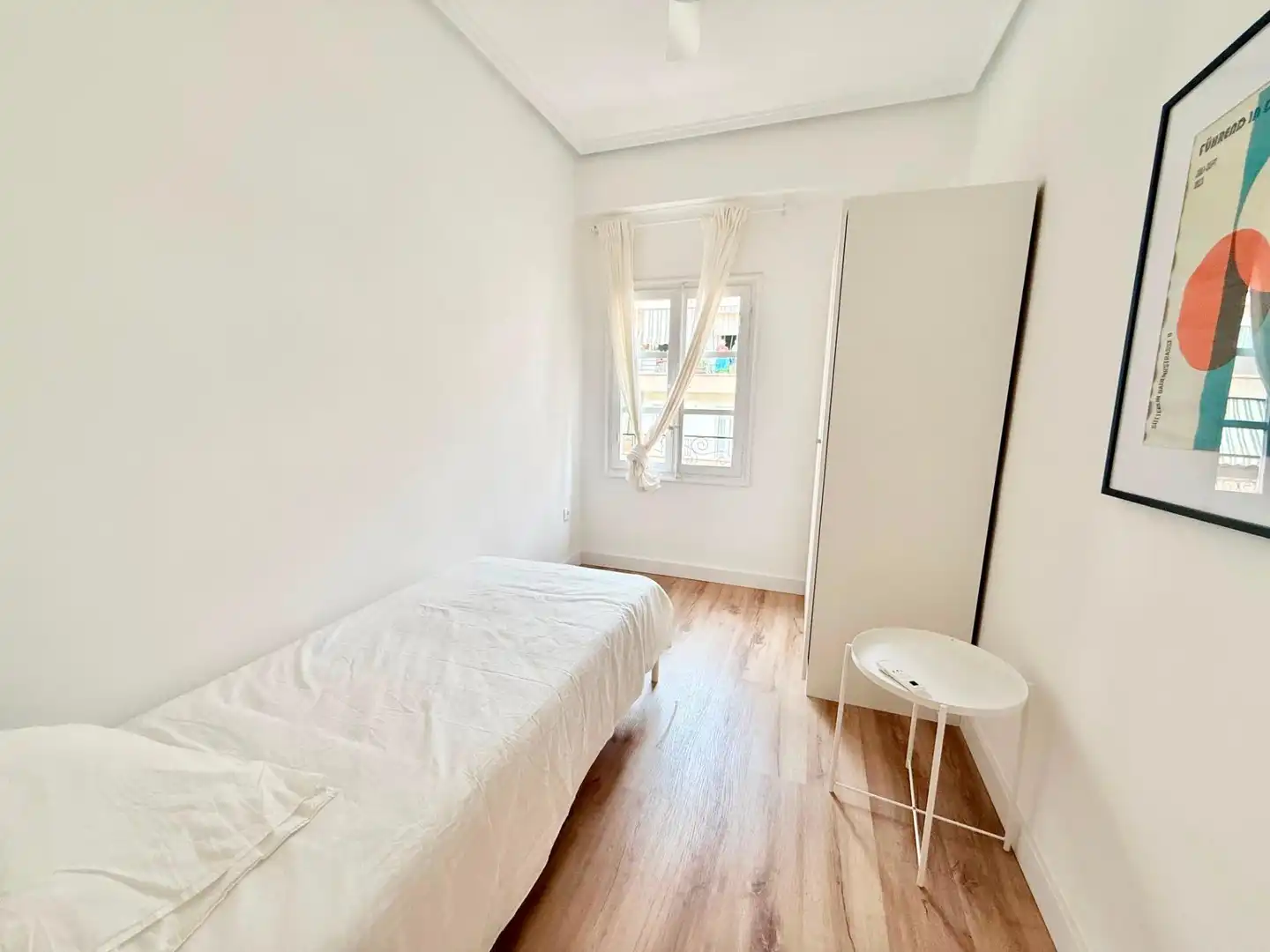 Habitación de Piso de alquiler en Valencia con Calefacción, Parquet y Amueblado