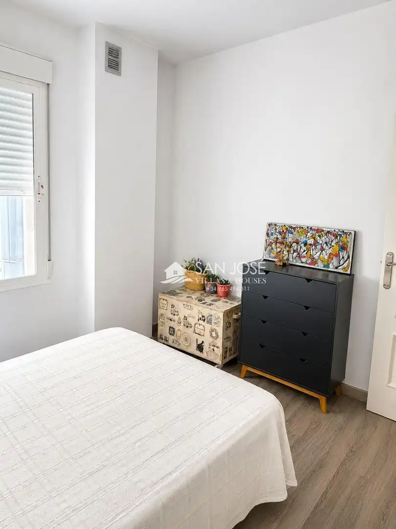Habitación de Piso en venta en Novelda con Aire acondicionado, Trastero y Balcón