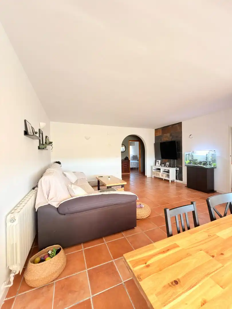 Wohnzimmer von Einfamilien-Reihenhaus zum Verkauf in Mutxamel mit Klimaanlage, Heizung und Terrasse