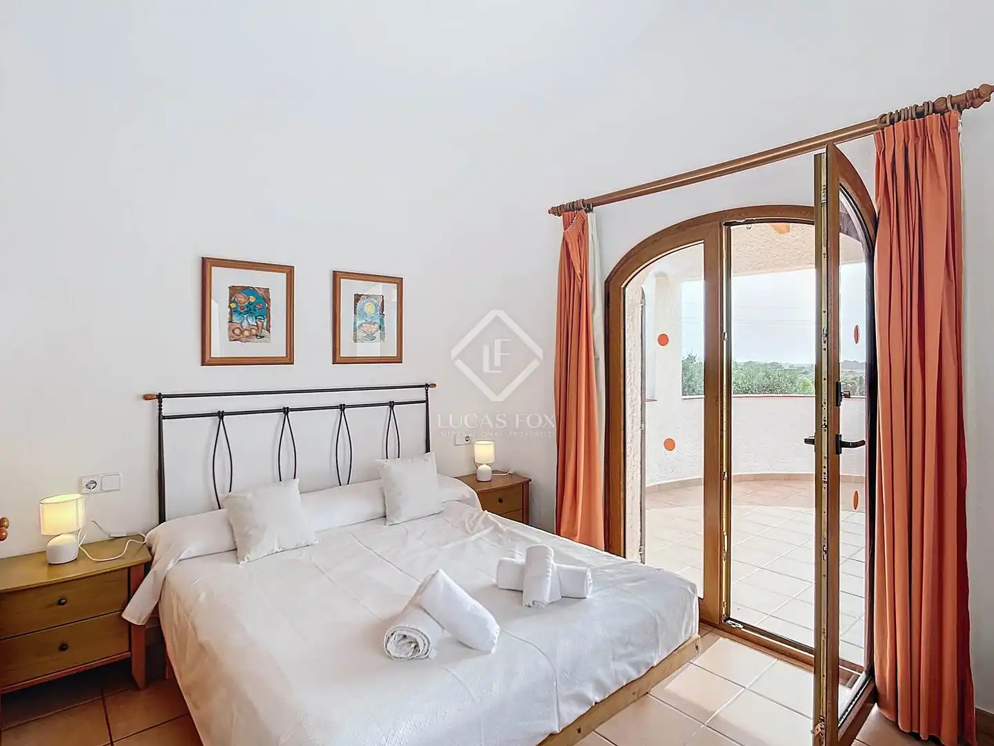 Schlafzimmer von Country house zum Verkauf in Ciutadella de Menorca mit Klimaanlage, Heizung und Privatgarten